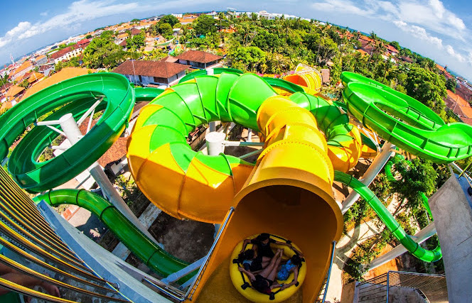 Splash into Fun: The World’s Top 10 Water Parks for Thrill Seekers ...